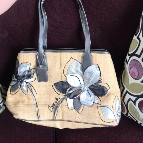 Coach Handbags - Coach Straw Handbag With Metallic Flower